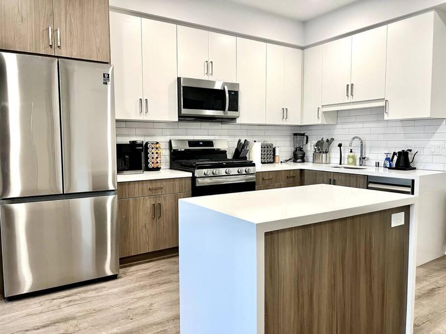 Appartamento New One Bedroom Penthouse, Silver + Parking! Los Angeles