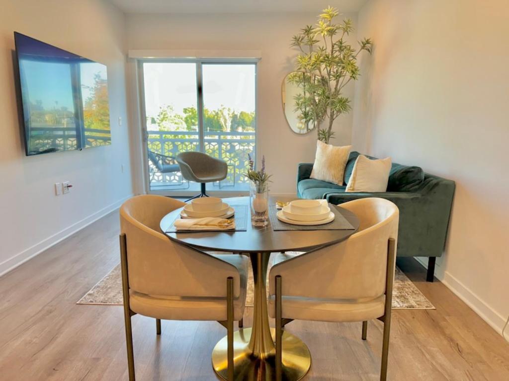 Appartamento New One Bedroom Penthouse, Silver + Parking! Los Angeles